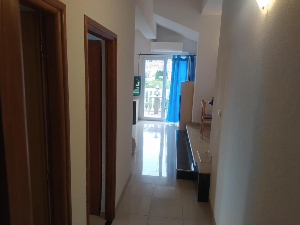 Apartmani Trubi 3 Vodice Esterno foto