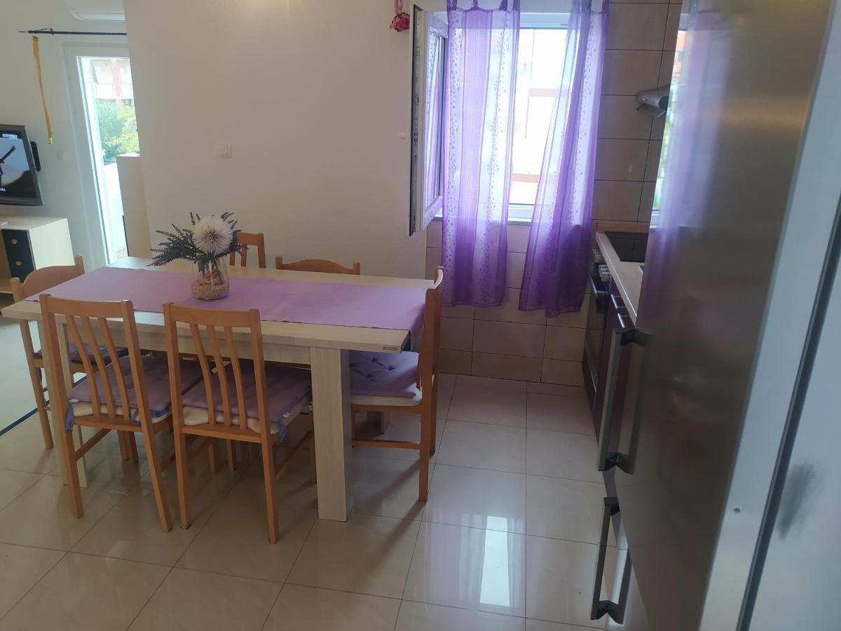 Apartmani Trubi 3 Vodice Esterno foto
