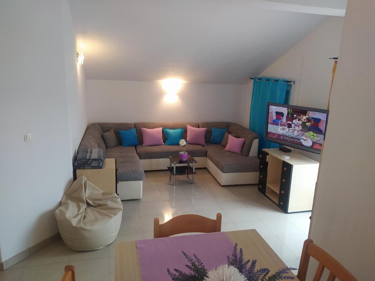 Apartmani Trubi 3 Vodice Esterno foto