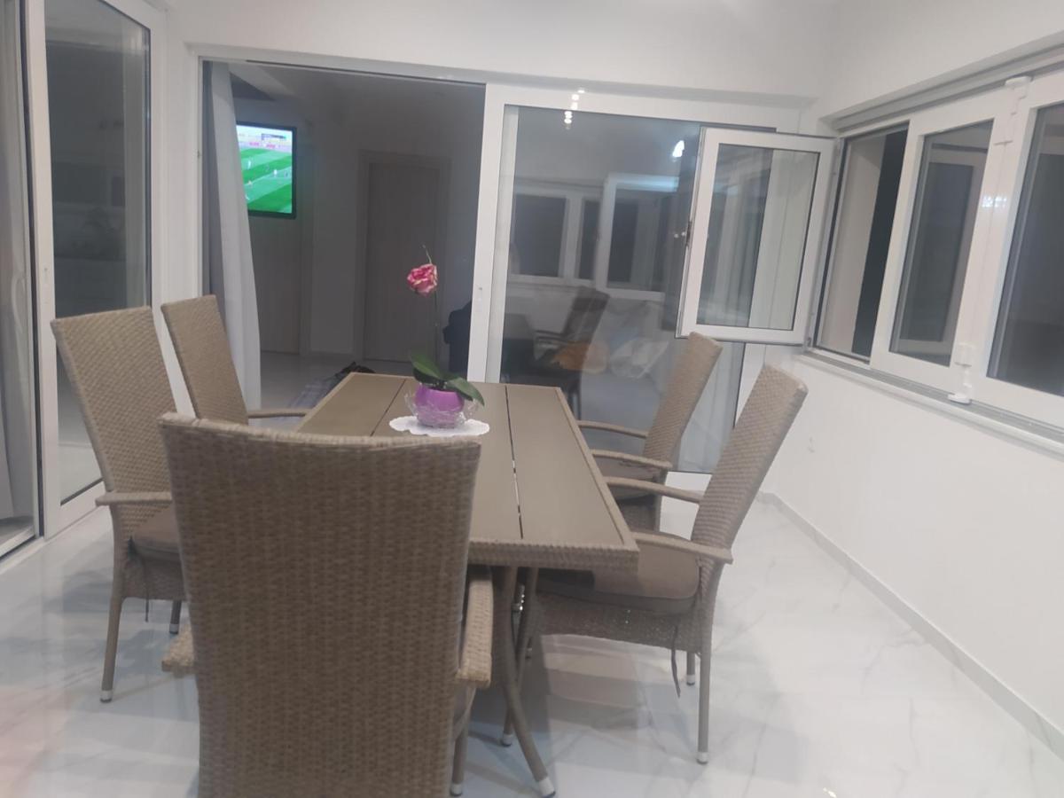 Apartmani Trubi 3 Vodice Esterno foto