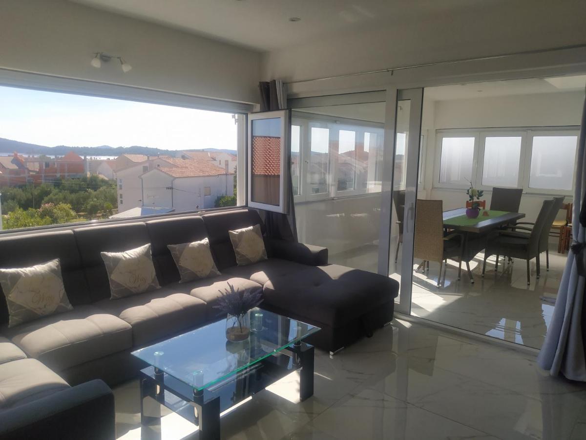 Apartmani Trubi 3 Vodice Esterno foto