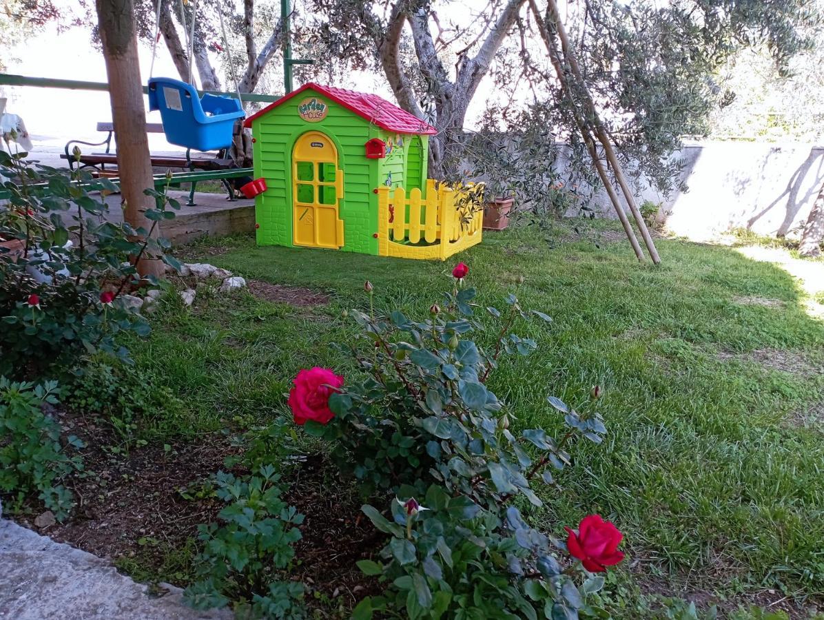 Apartmani Trubi 3 Vodice Esterno foto