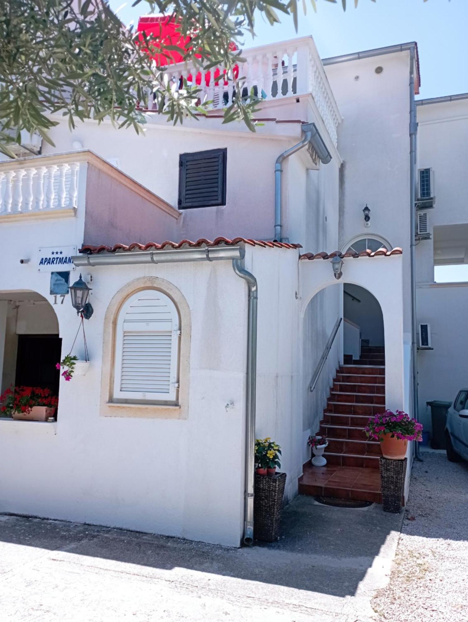 Apartmani Trubi 3 Vodice Esterno foto
