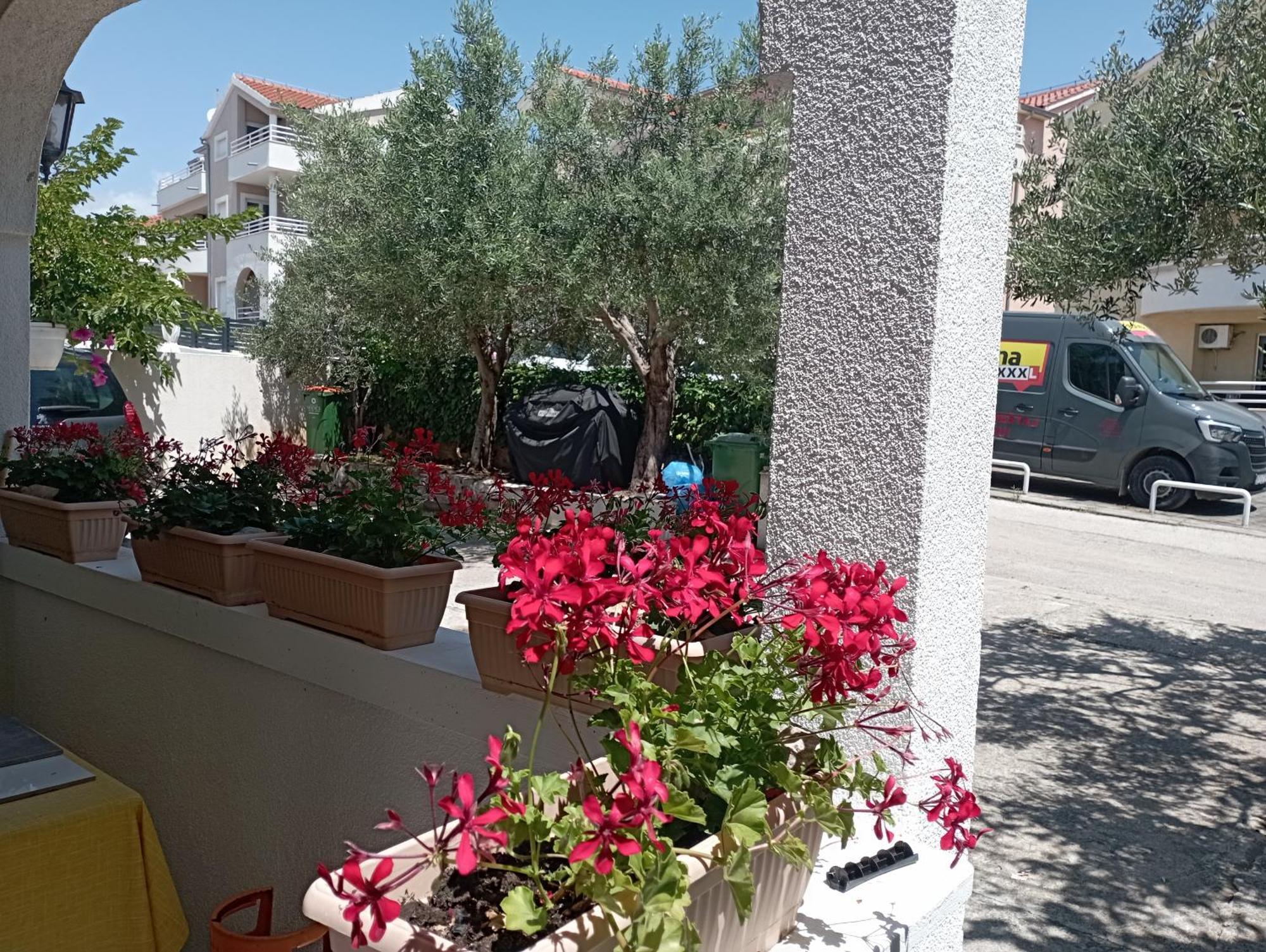 Apartmani Trubi 3 Vodice Esterno foto